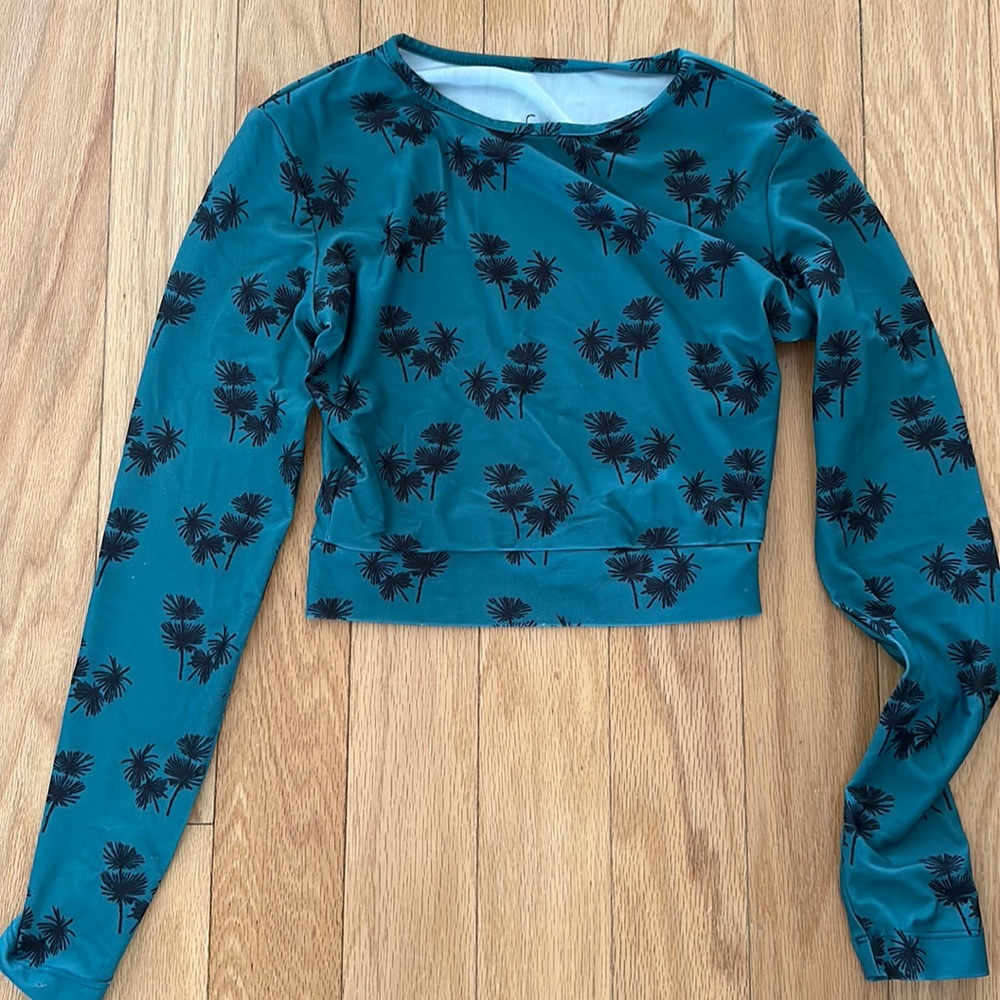 Seea women’s crop top rash guard, size small